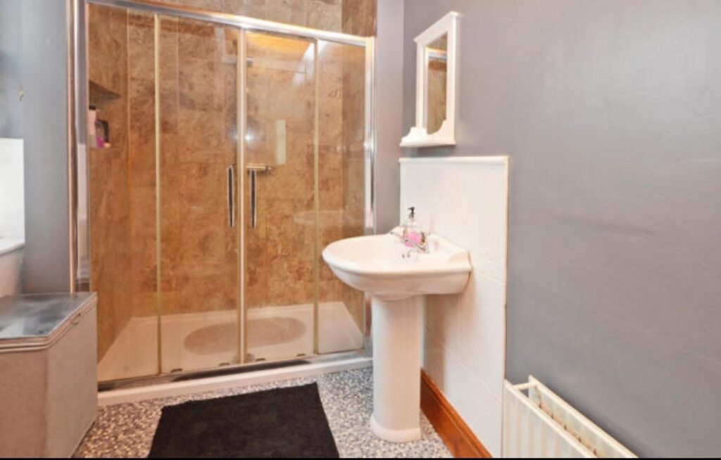 97 Hall St Stoke-on-Trent ST6 4BD