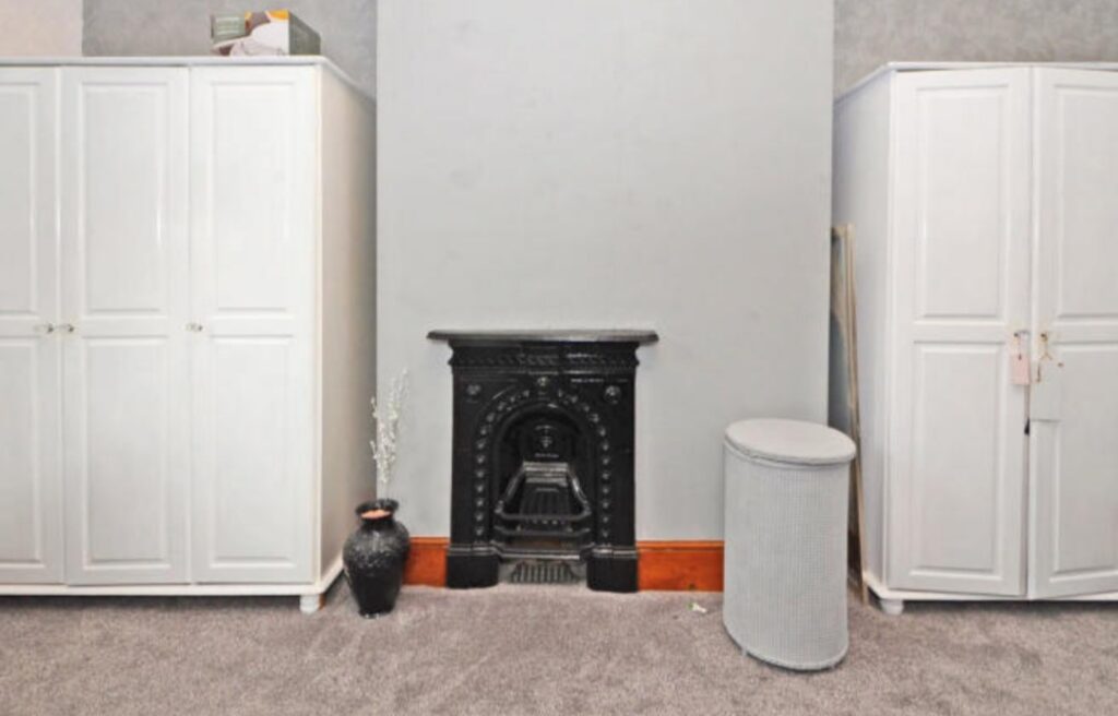 97 Hall St Stoke-on-Trent ST6 4BD